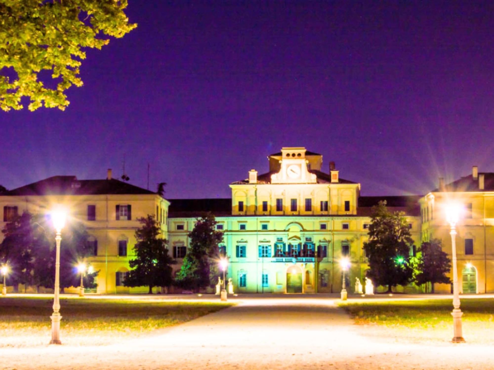Peppe Home Fontana Del Trianon Parma Eksteriør billede